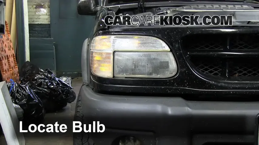 2000 Ford Explorer XLS 4.0L V6 Éclairage Feu de jour (remplacer l'ampoule)
